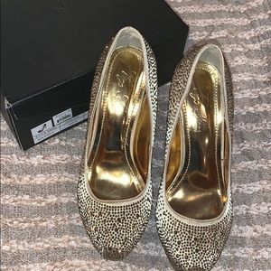 Vigo Fiore Prom Gold Shoes